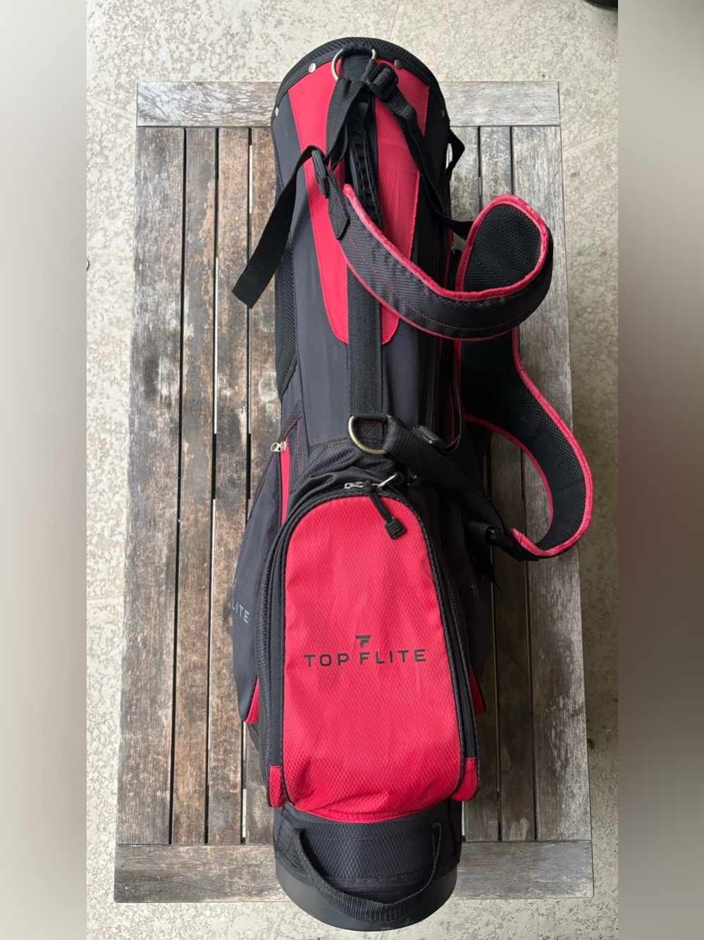 Top-Flite Black/Red Stand Up Golf Bag NWOT